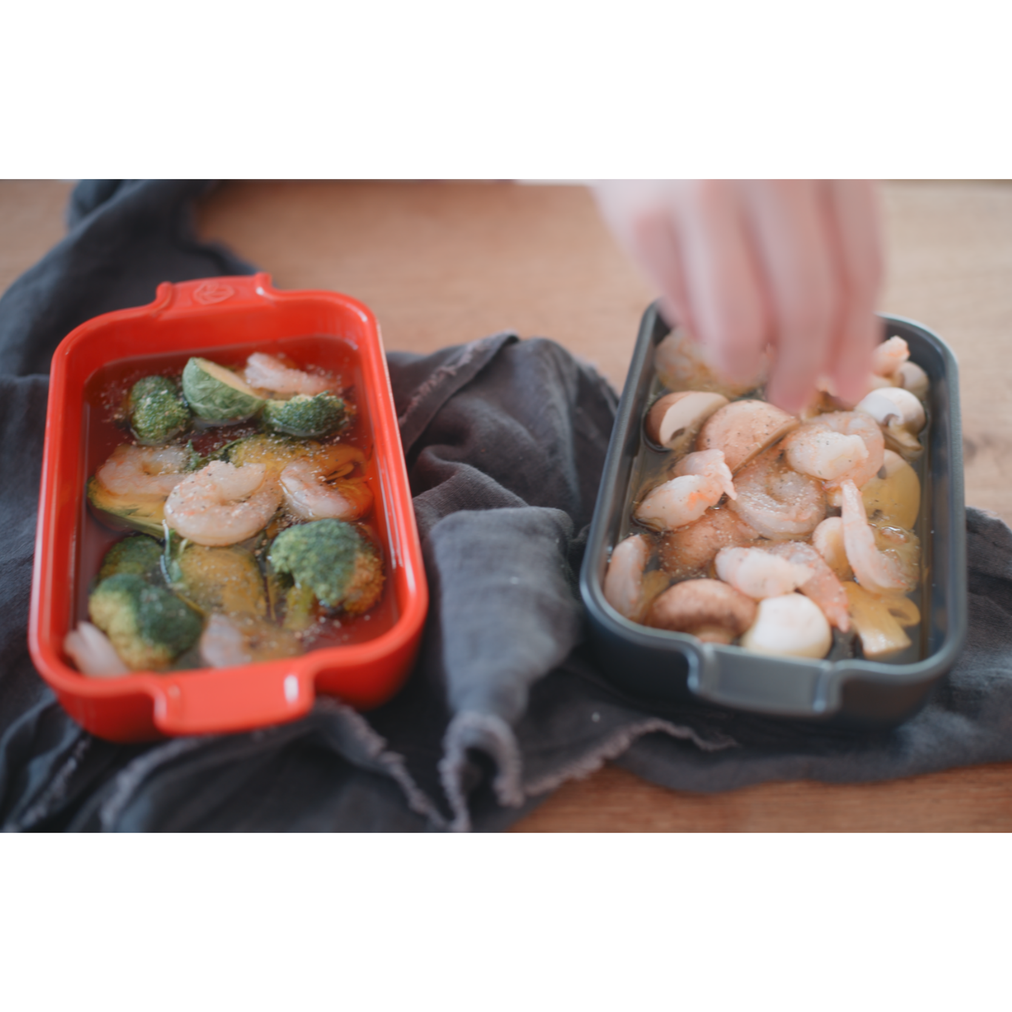 プジョー公式 アポーリア長方形22cmレッド 161142 – プジョーミル公式